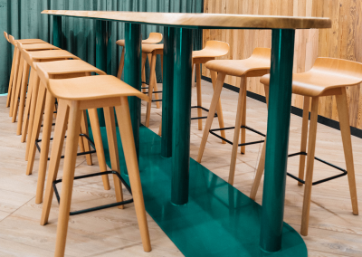 Stół dla Szmaragd Bistro