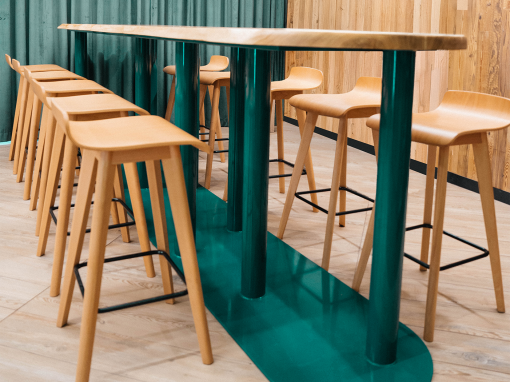 Stół dla Szmaragd Bistro
